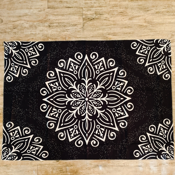 Boho Indies Mandala Wall Tapestry - Picture 2 of 2